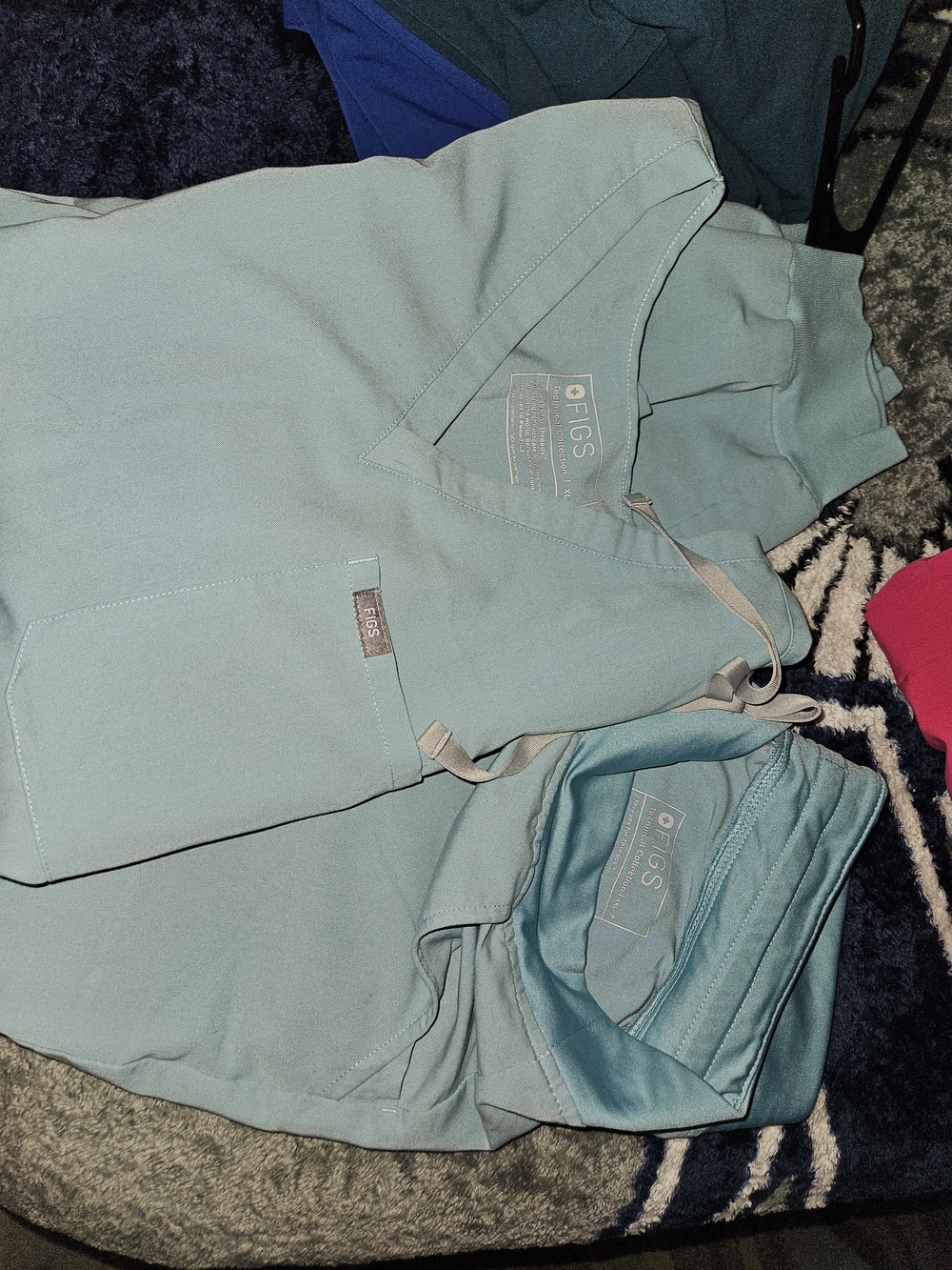 FIGS Ceil Blue Scrub Top and Pants Set, Like New No Stains